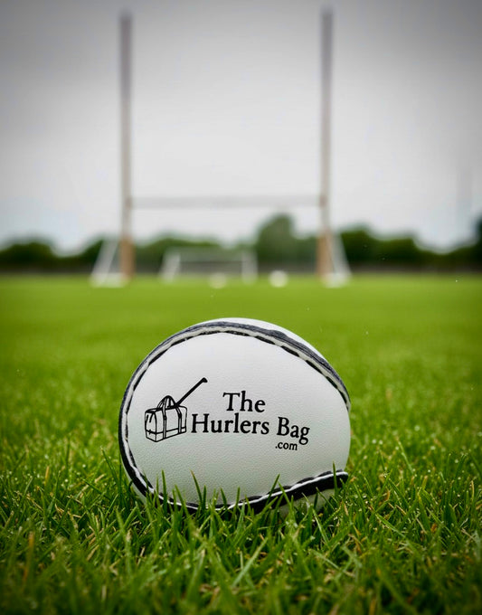 The Hurlers Bag Sliotar - Size 5 Black & White