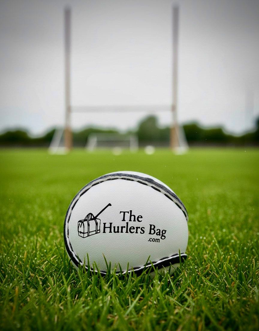 The Hurlers Bag Sliotar - Size 5 Black & White
